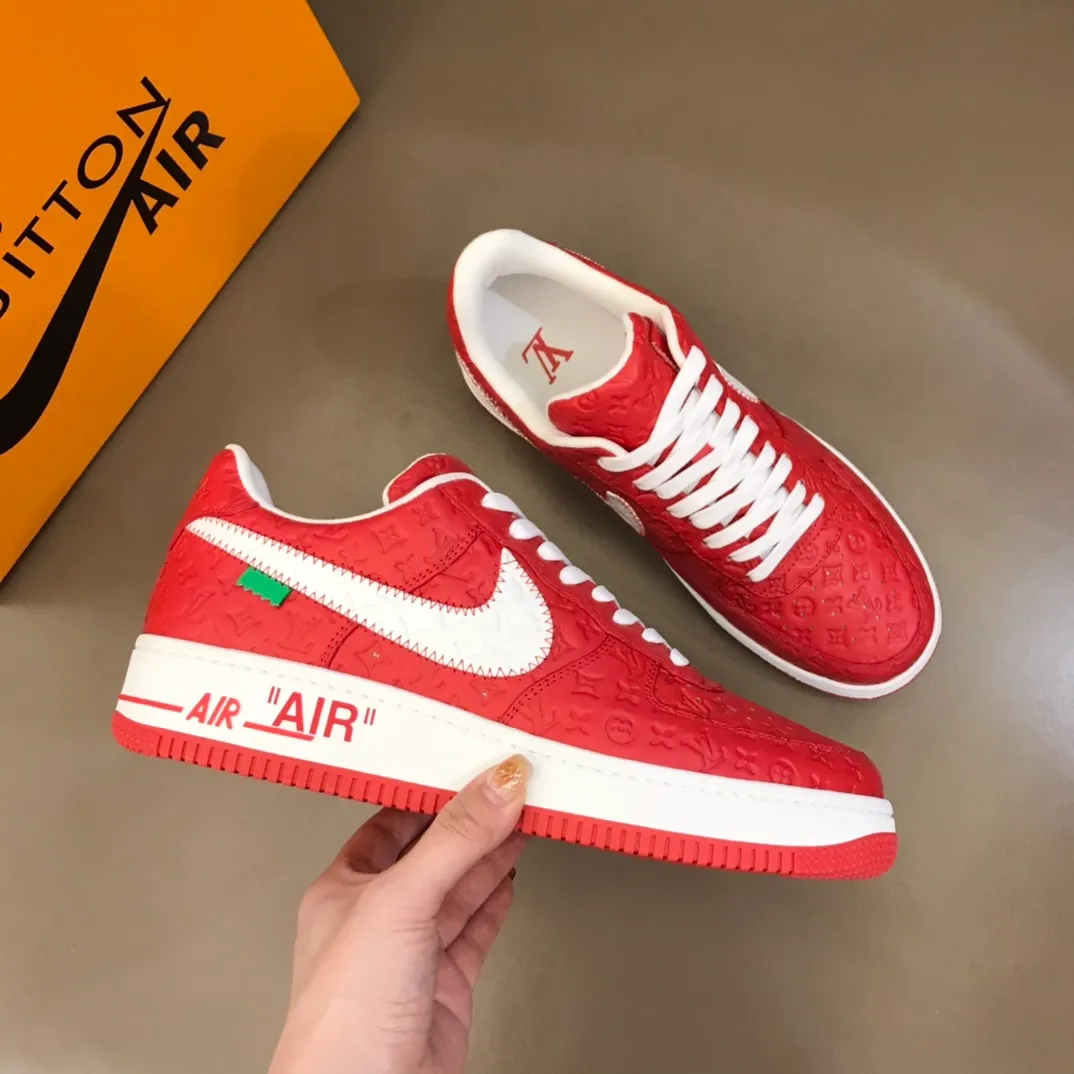 Men's shoes💰p440 "*oui* Vuitto*" x OFF-WHITE x Nike three-party collaboration! Trendy and cool men's casual sports shoes with unrivaled color matching. The design idea basically continues the style of THE TEN. The Swoosh line and tongue label have a very familiar visual effect and are both fashionable and trendy! A must-have for fashionistas! The effect on your feet is absolutely stunning! Size: 38-45